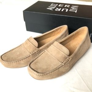 NATURALIZER brown/ tan oatmeal suede slip on shoes